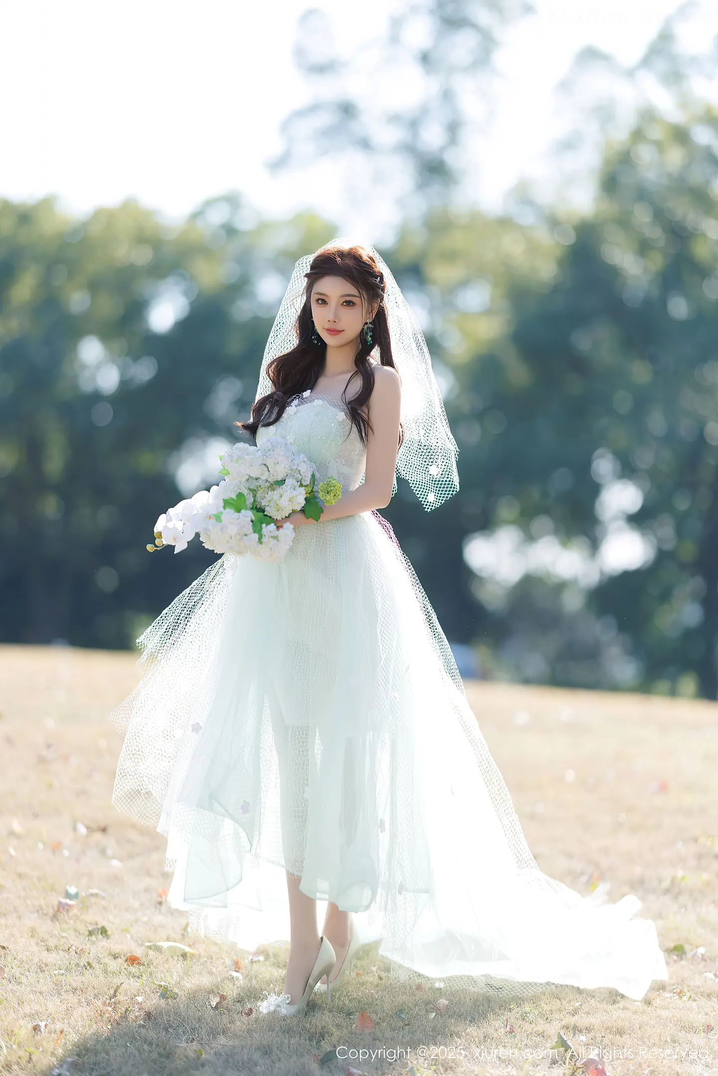 图片[5]-[XiuRen秀人网] VOL.9722 女神杨晨晨Yome性感白色情趣内衣配白丝吊袜秀丰腴身材诱惑写真83P-秀人网官方网站